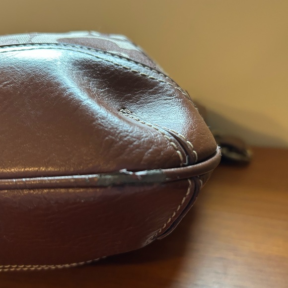 Y2K 2000 Coach Brown Signature Canvas Shoulder Bag with Brass Ring Accent - Picture 7 of 15